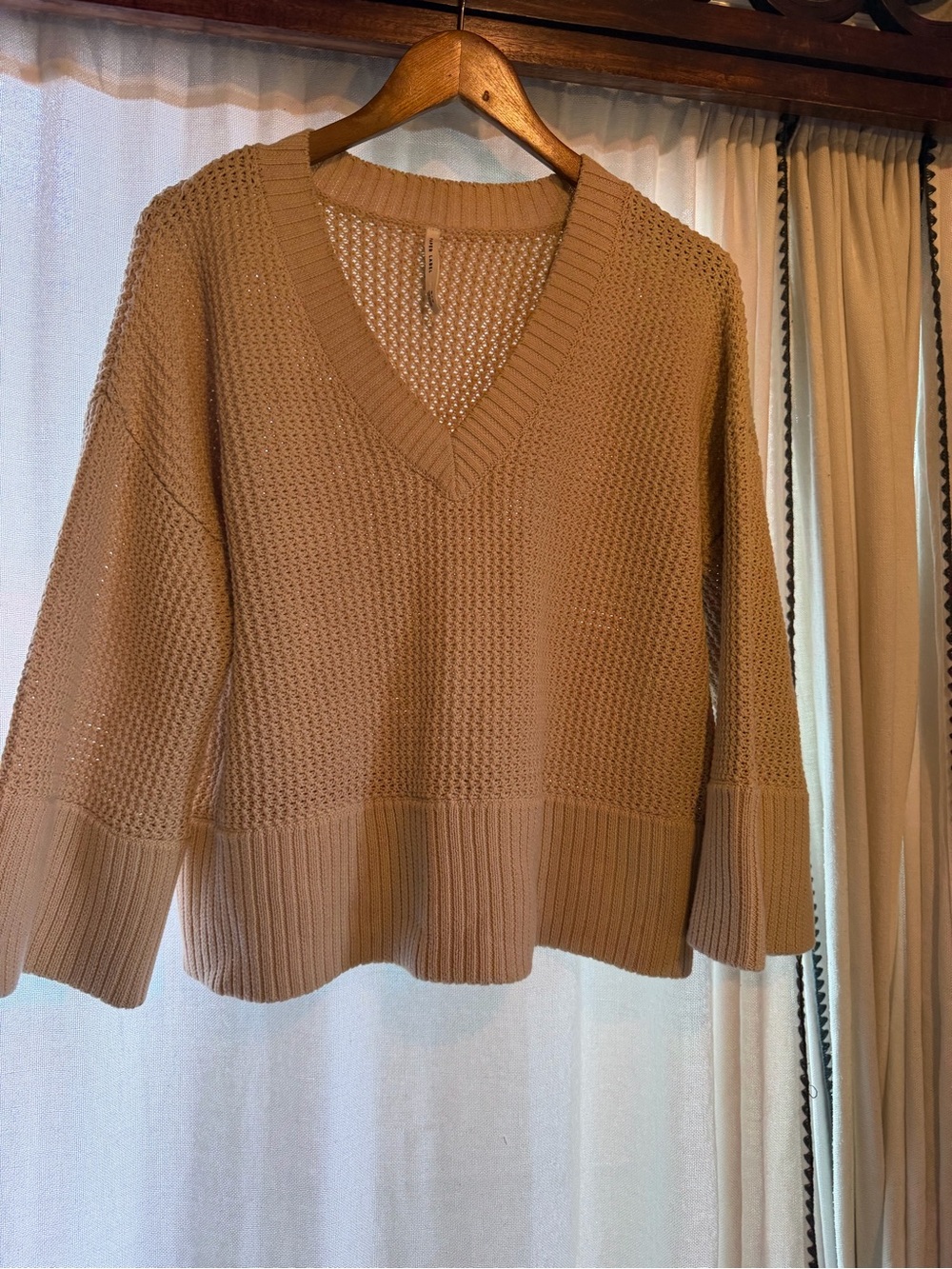Paper Label V-Neck Knit Sweater in Camel